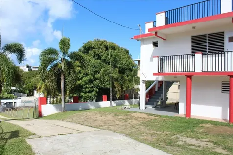 689-A Sandczar Vieques PR 00765