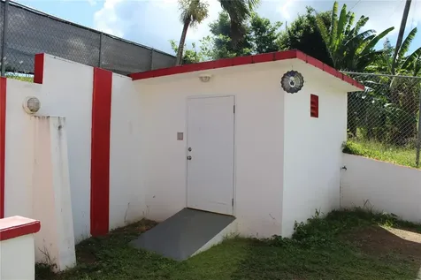 689-A Sandczar Vieques PR 00765