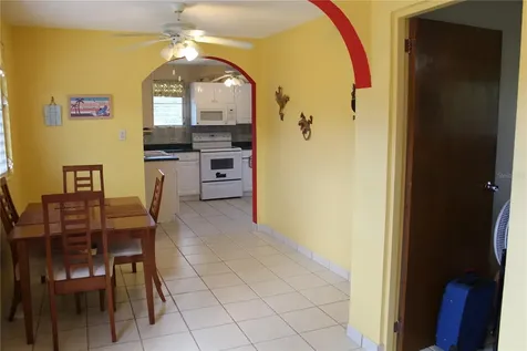 689-A Sandczar Vieques PR 00765