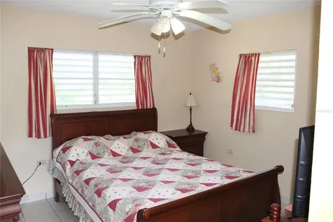 689-A Sandczar Vieques PR 00765