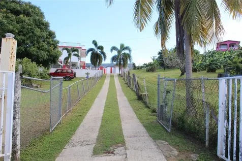 689-A Sandczar Vieques PR 00765