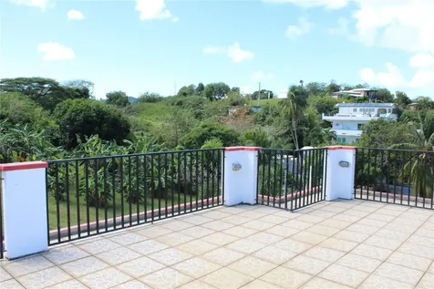 689-A Sandczar Vieques PR 00765