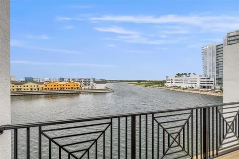 5351 Bridge Street Tampa FL 33611