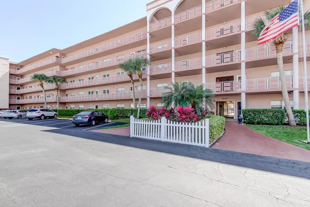 5521 80th Street N St Petersburg FL 33709