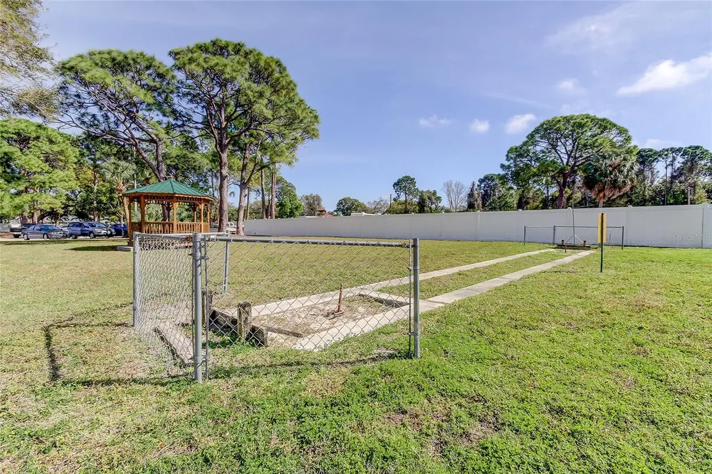 5521 80th Street N St Petersburg FL 33709