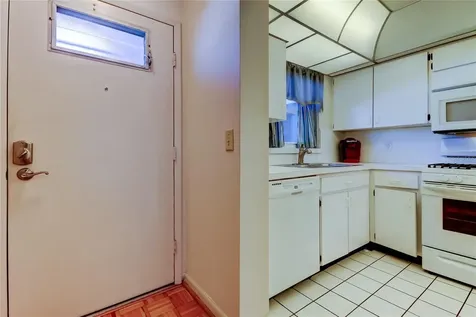 5521 80th Street N St Petersburg FL 33709