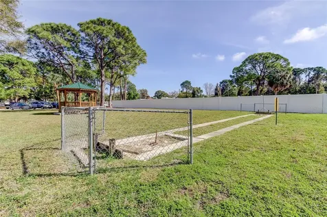 5521 80th Street N St Petersburg FL 33709