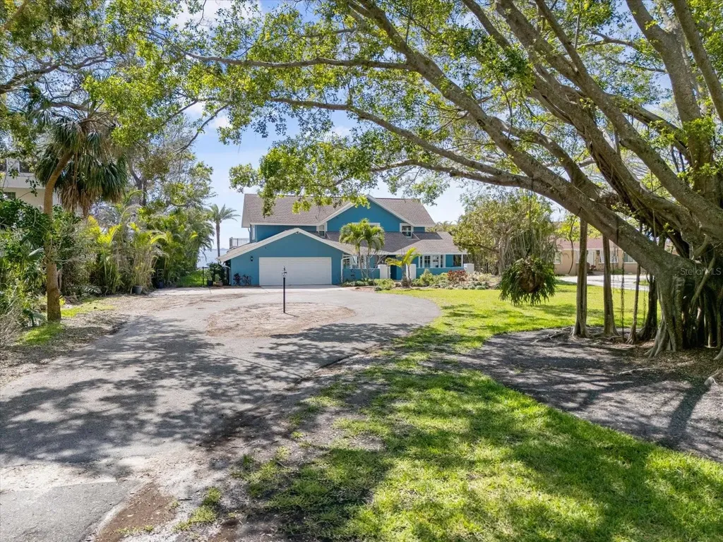 7330 Westmoreland Drive Sarasota FL 34243