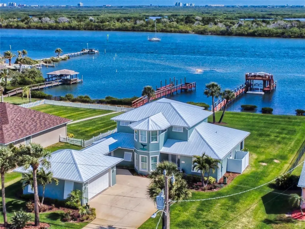 2019 S Riverside Edgewater FL 32141