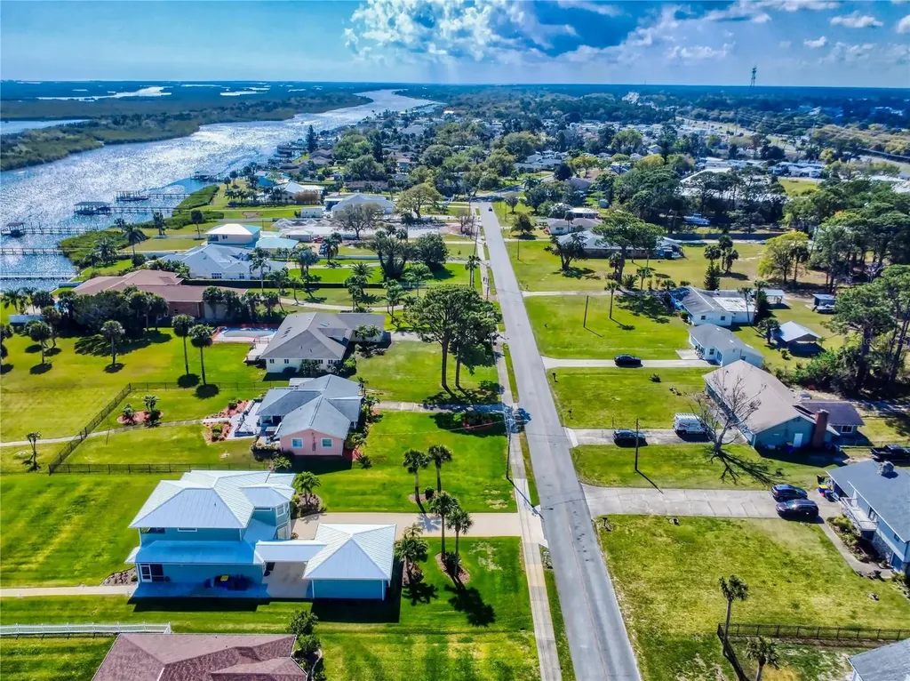2019 S Riverside Edgewater FL 32141