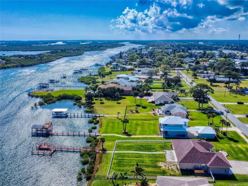 2019 S Riverside Edgewater FL 32141