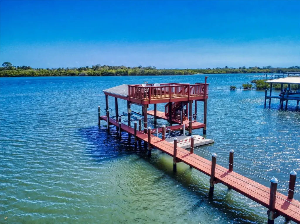 2019 S Riverside Edgewater FL 32141