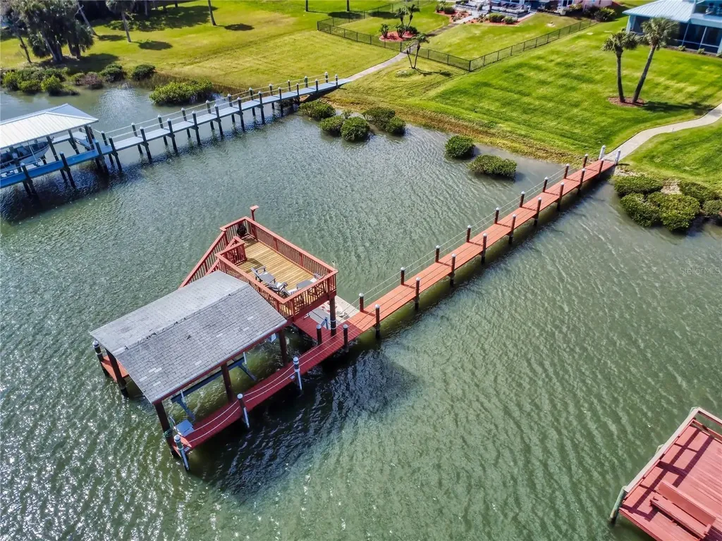 2019 S Riverside Edgewater FL 32141