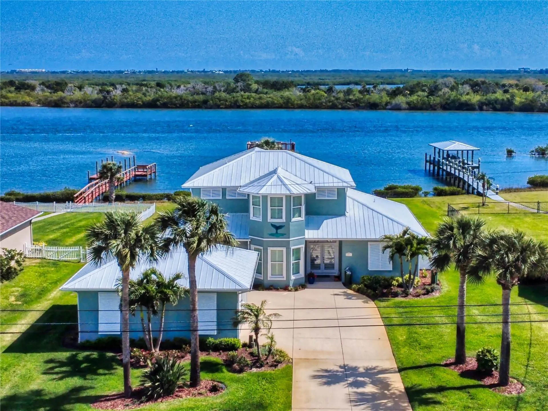 2019 S Riverside Edgewater FL 32141