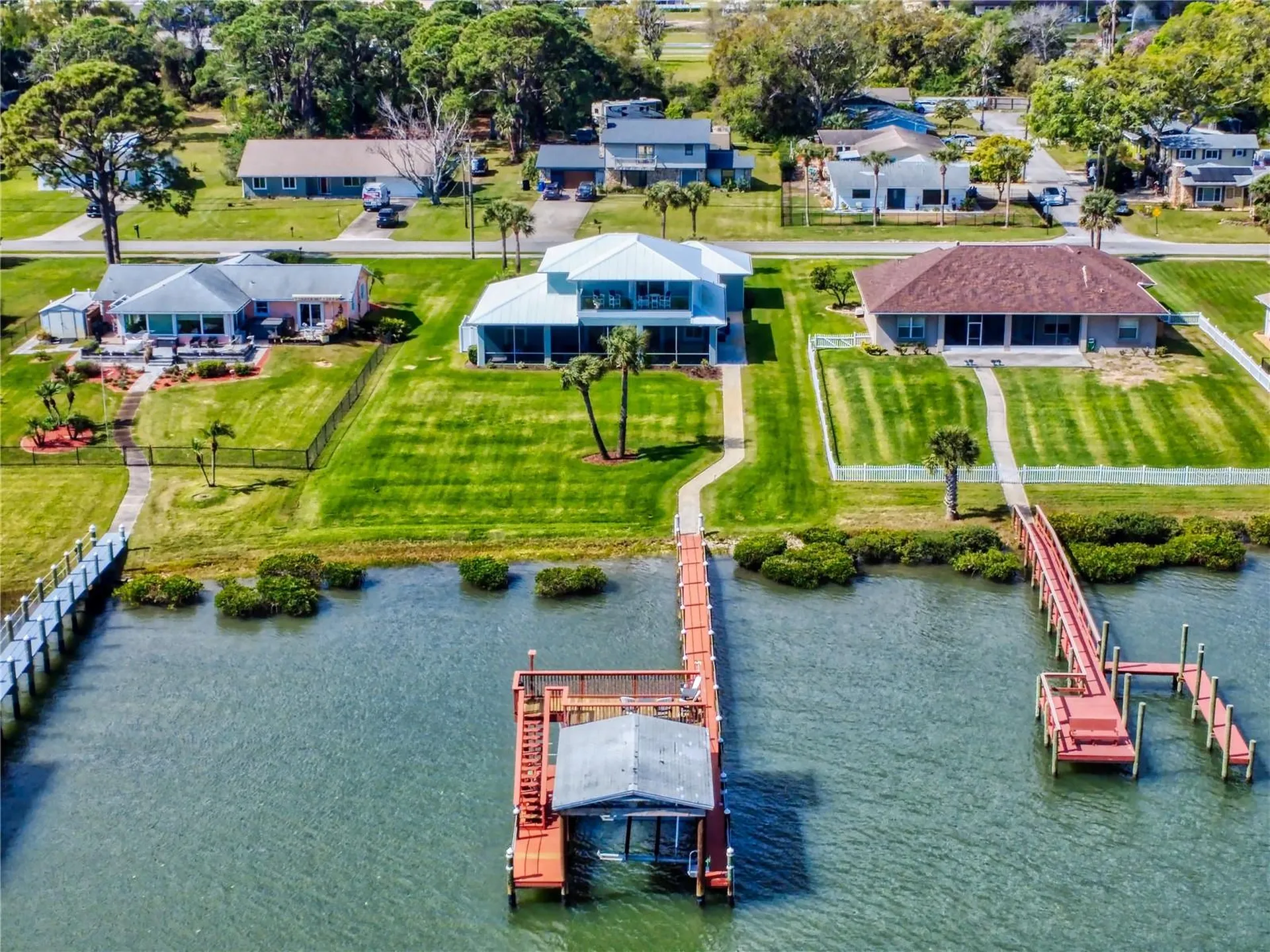 2019 S Riverside Edgewater FL 32141