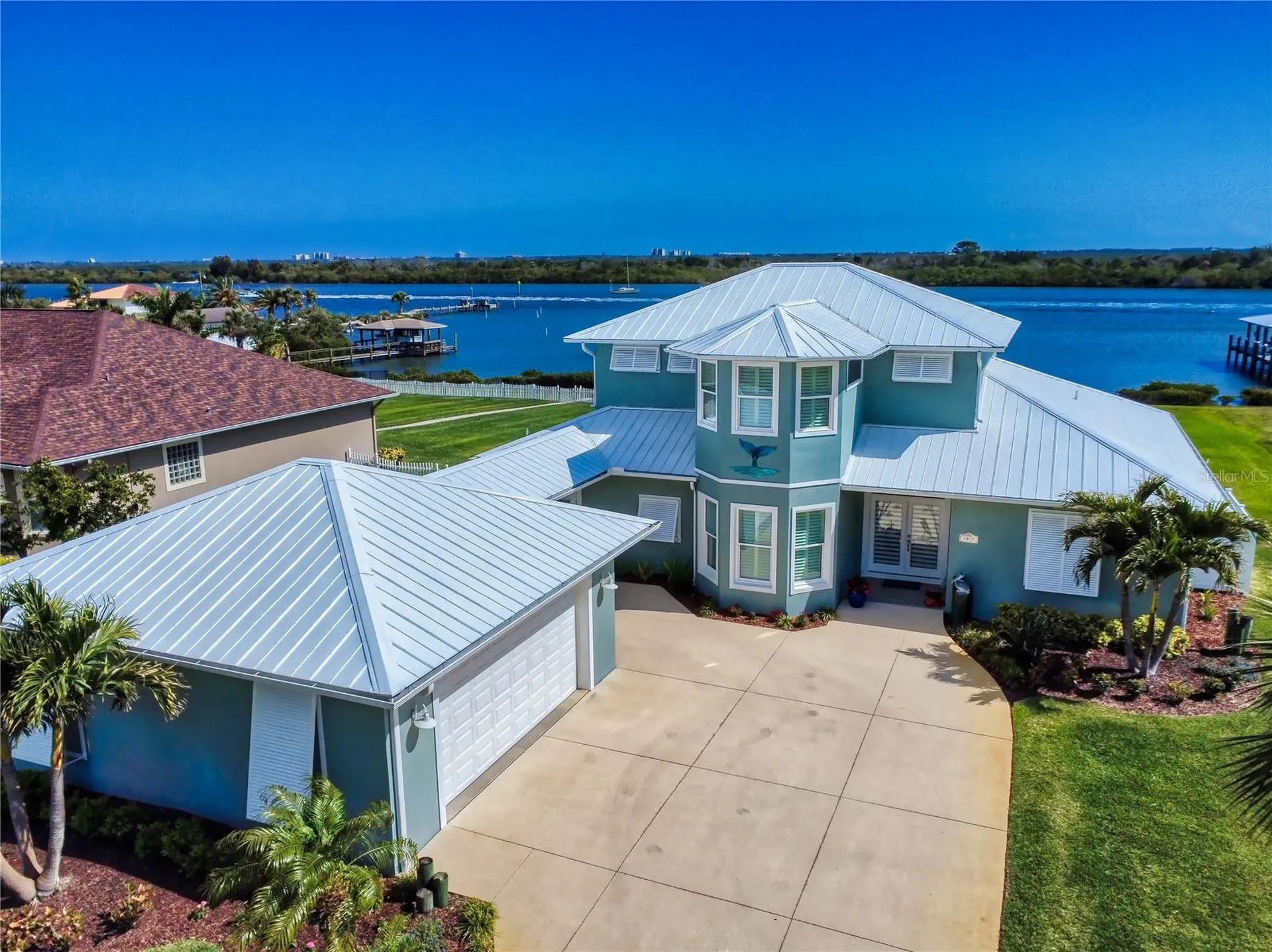 2019 S Riverside Edgewater FL 32141