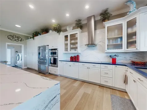 2019 S Riverside Edgewater FL 32141