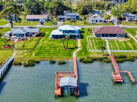 2019 S Riverside Edgewater FL 32141