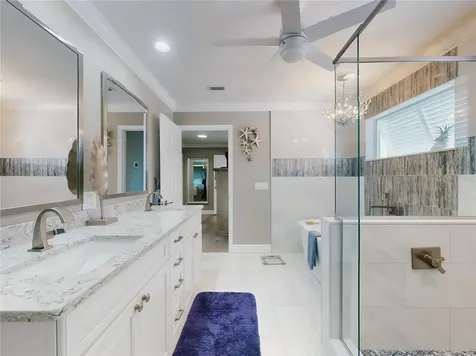2019 S Riverside Edgewater FL 32141