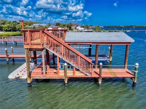 2019 S Riverside Edgewater FL 32141