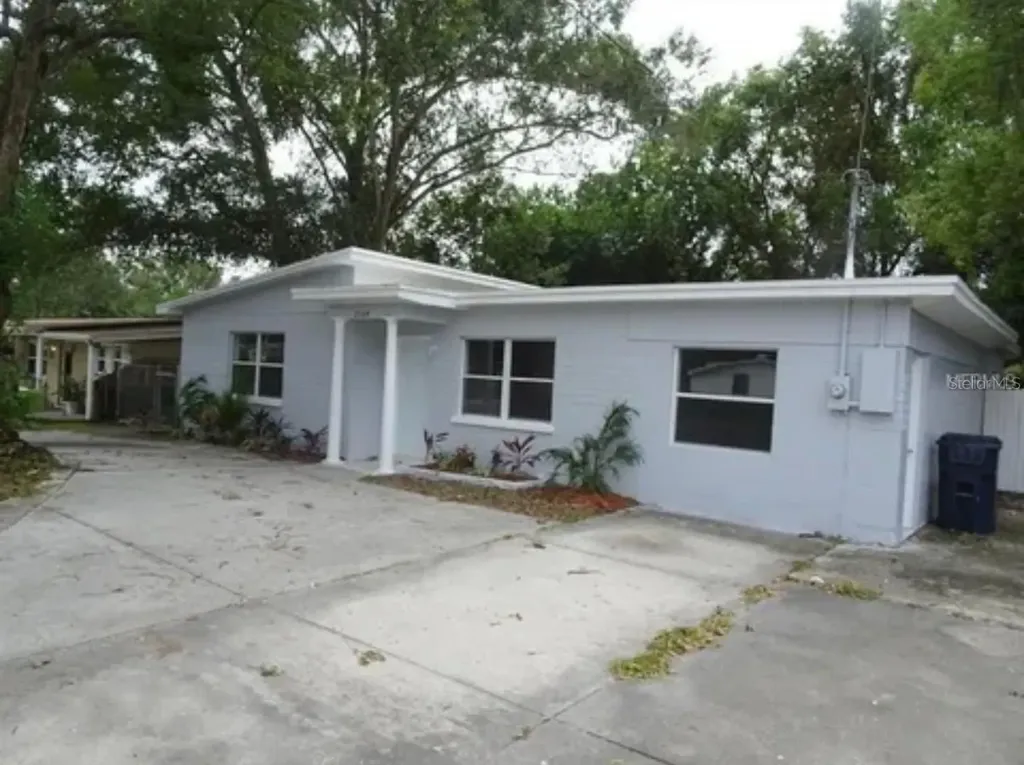 2304 W Sligh Avenue Tampa FL 33604