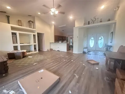123 Breezy Oaks Court Davenport FL 33896
