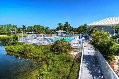 Bradenton FL 34209