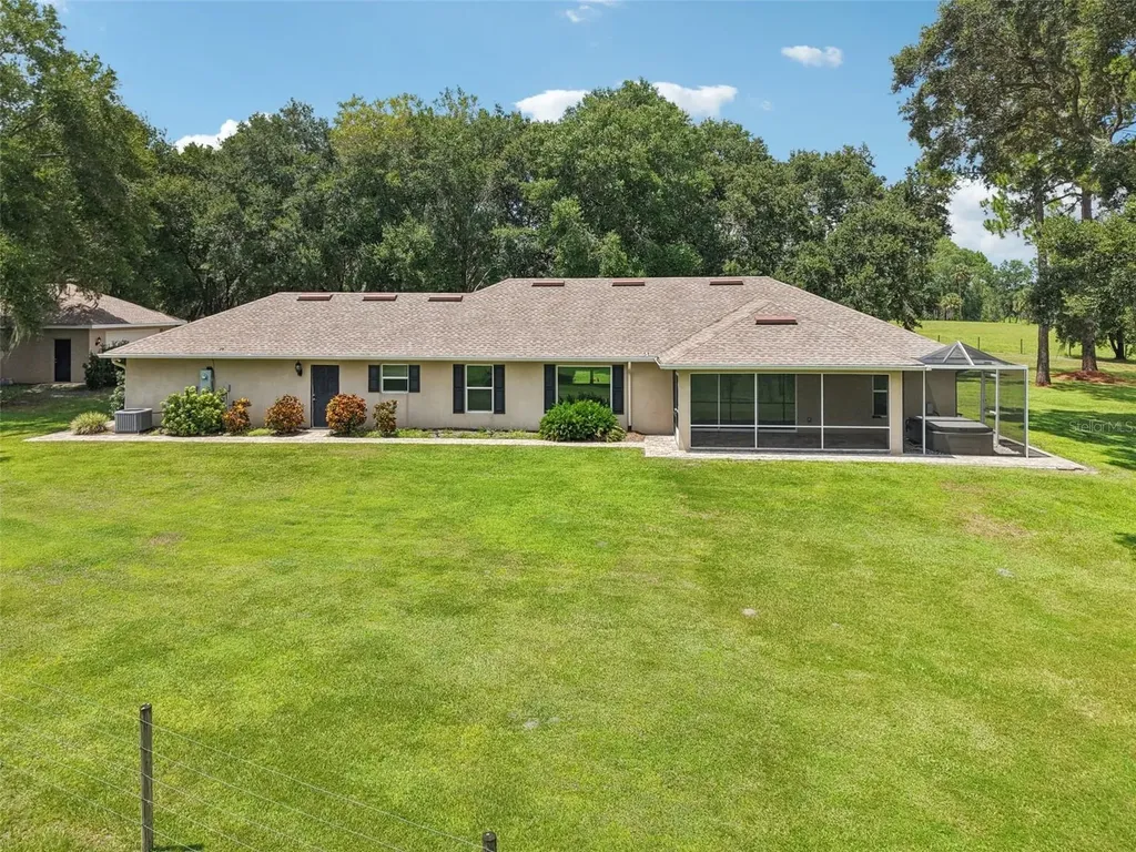 40610 Babb Road Umatilla FL 32784