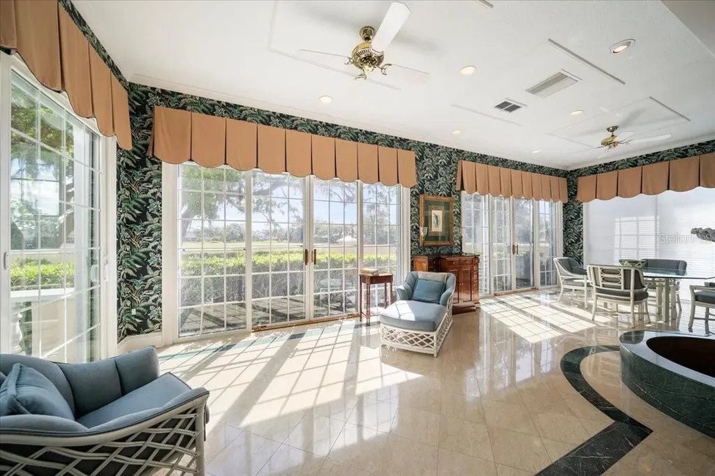236 Saint James Park Osprey FL 34229