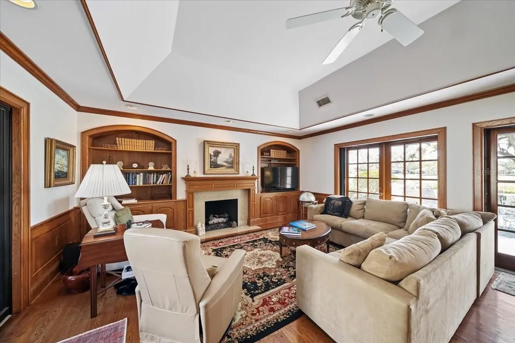 236 Saint James Park Osprey FL 34229