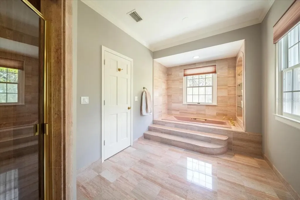 236 Saint James Park Osprey FL 34229