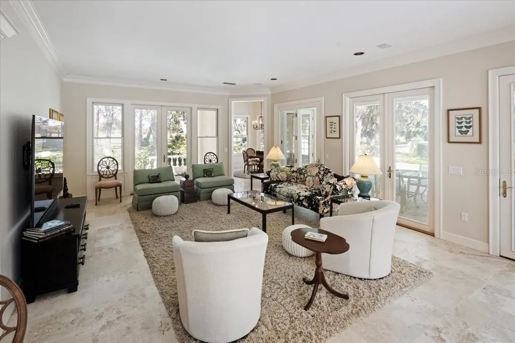 236 Saint James Park Osprey FL 34229