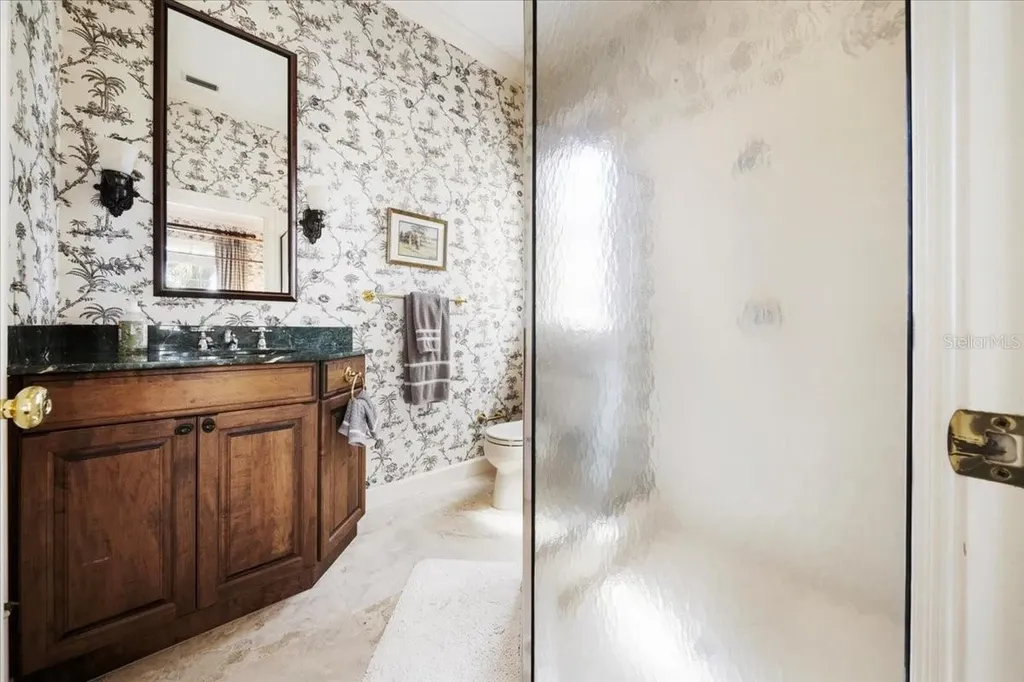 236 Saint James Park Osprey FL 34229