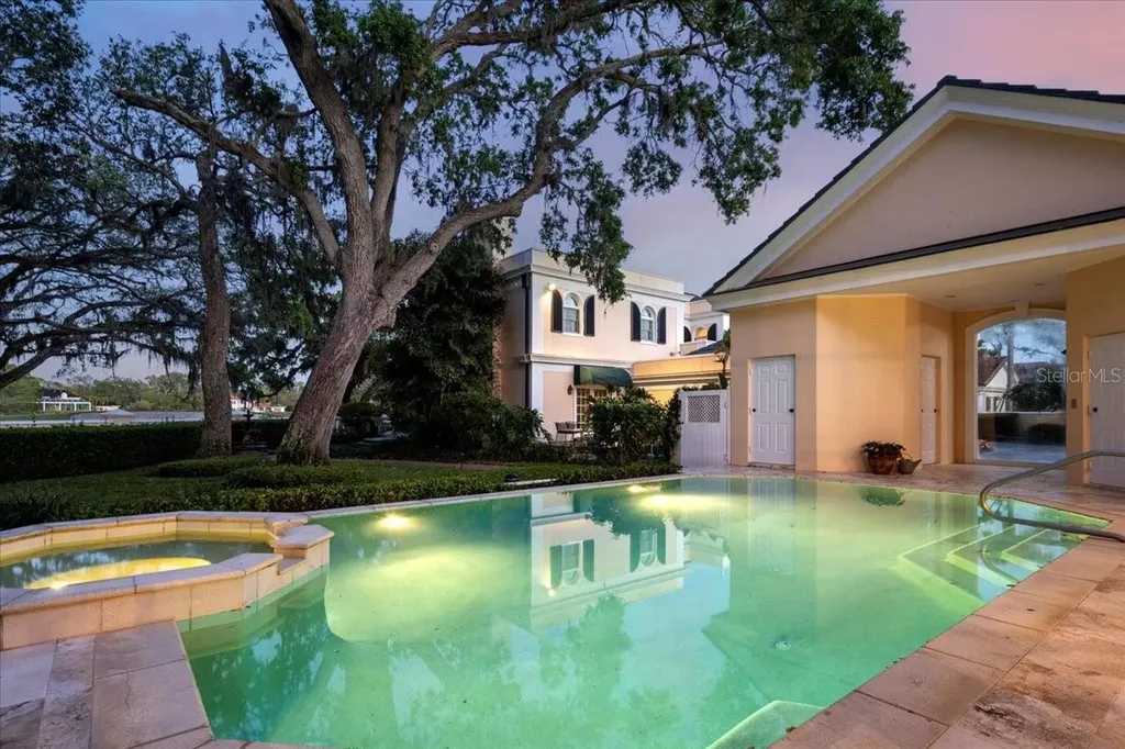 236 Saint James Park Osprey FL 34229
