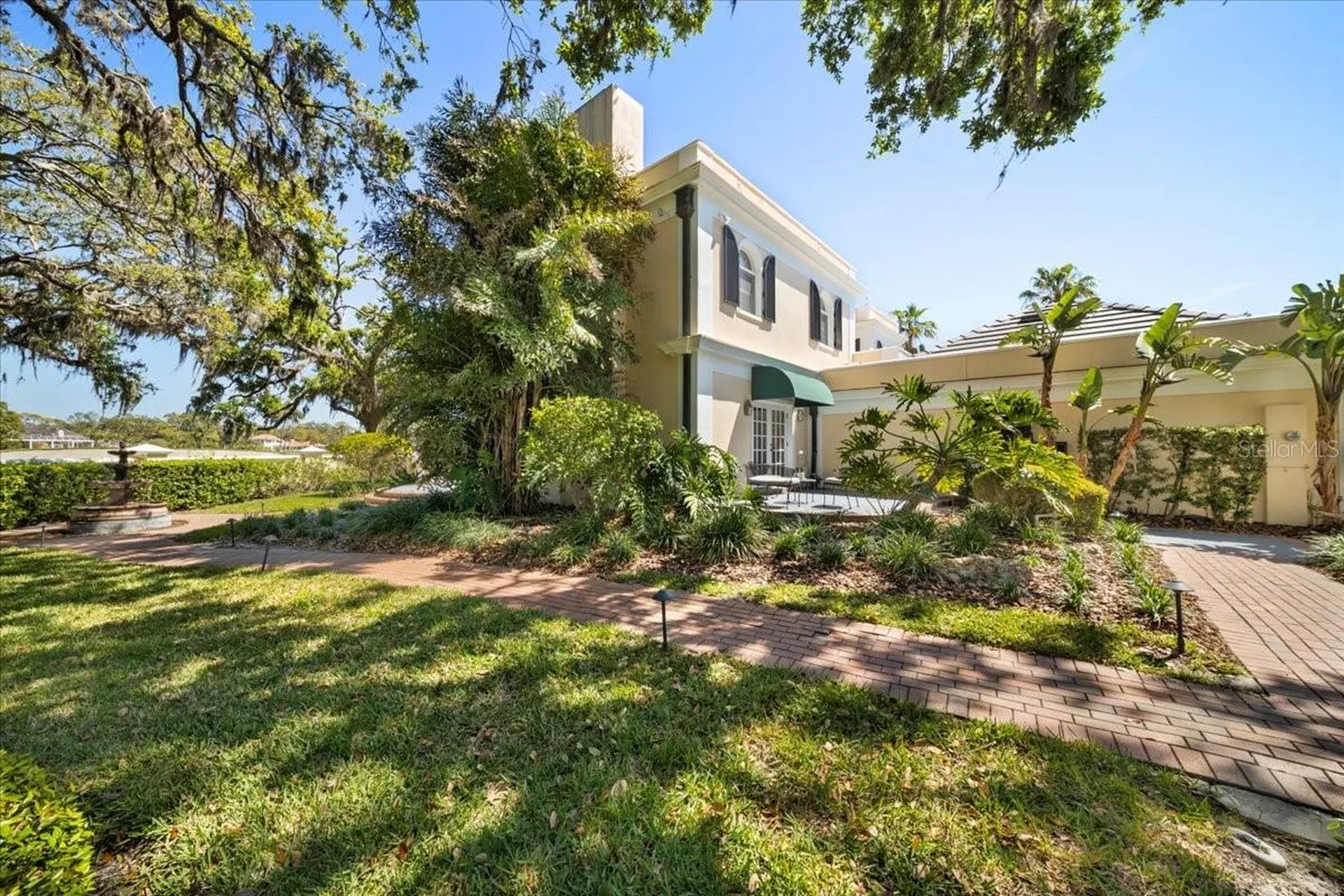 236 Saint James Park Osprey FL 34229