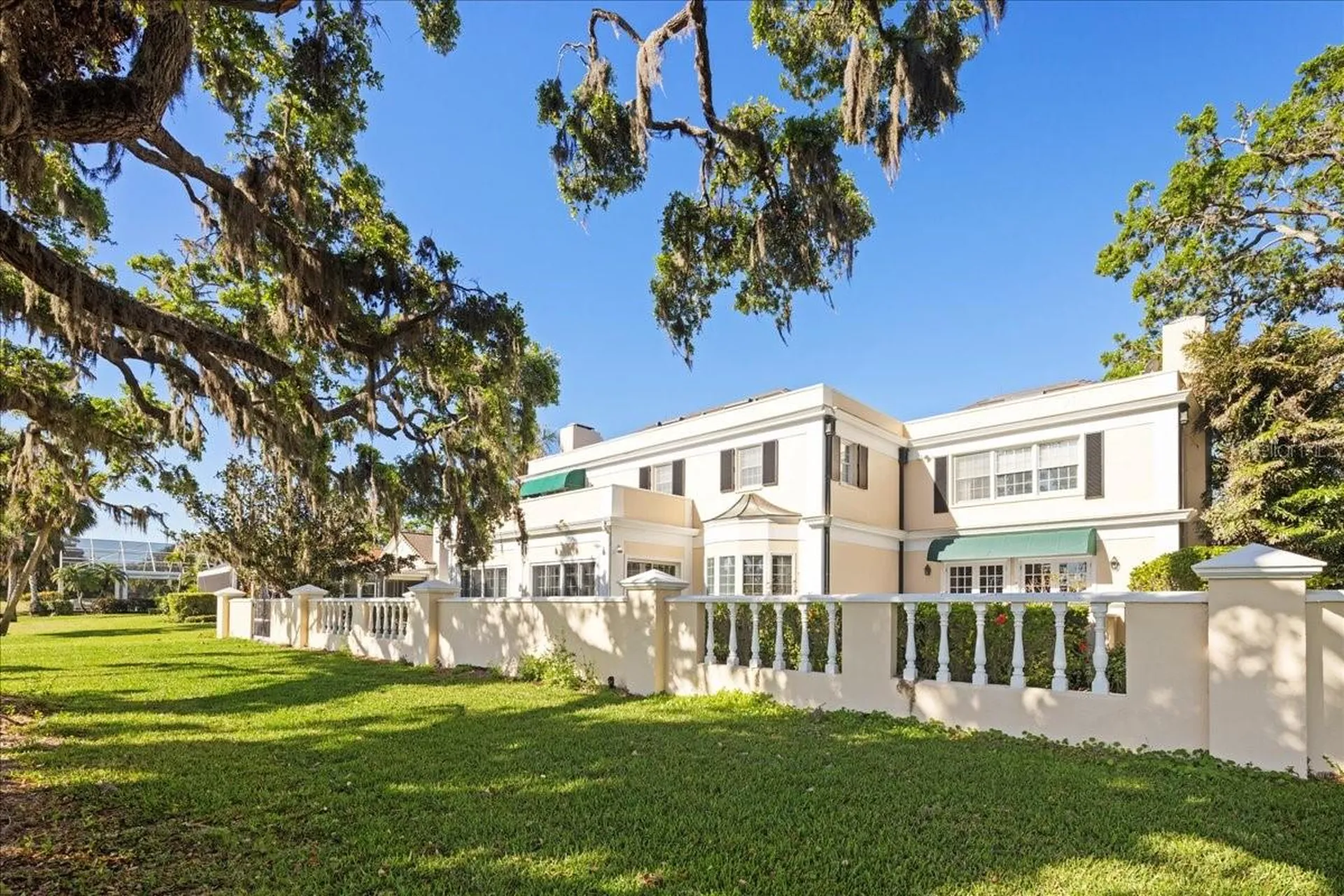 236 Saint James Park Osprey FL 34229