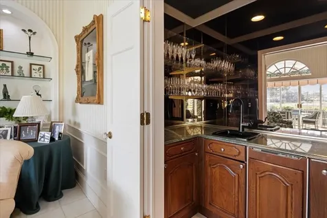 236 Saint James Park Osprey FL 34229