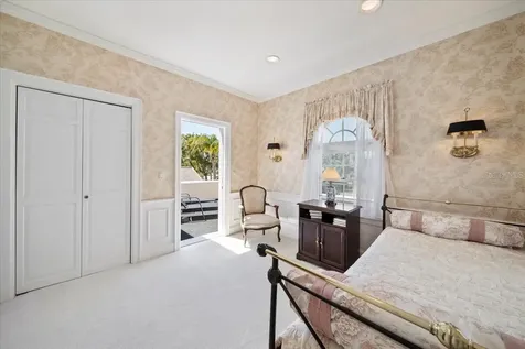 236 Saint James Park Osprey FL 34229