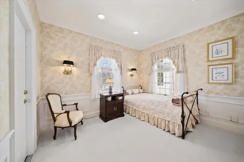 236 Saint James Park Osprey FL 34229