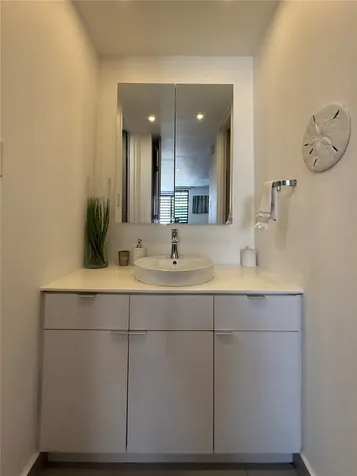 229 Carretera #2 Guaynabo PR 00966