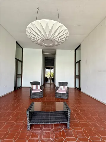 229 Carretera #2 Guaynabo PR 00966
