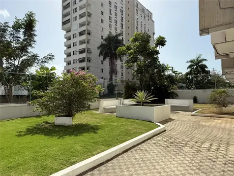 229 Carretera #2 Guaynabo PR 00966