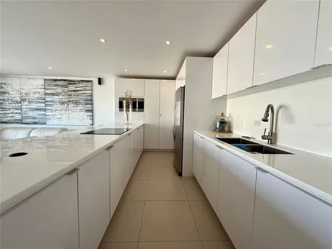 229 Carretera #2 Guaynabo PR 00966
