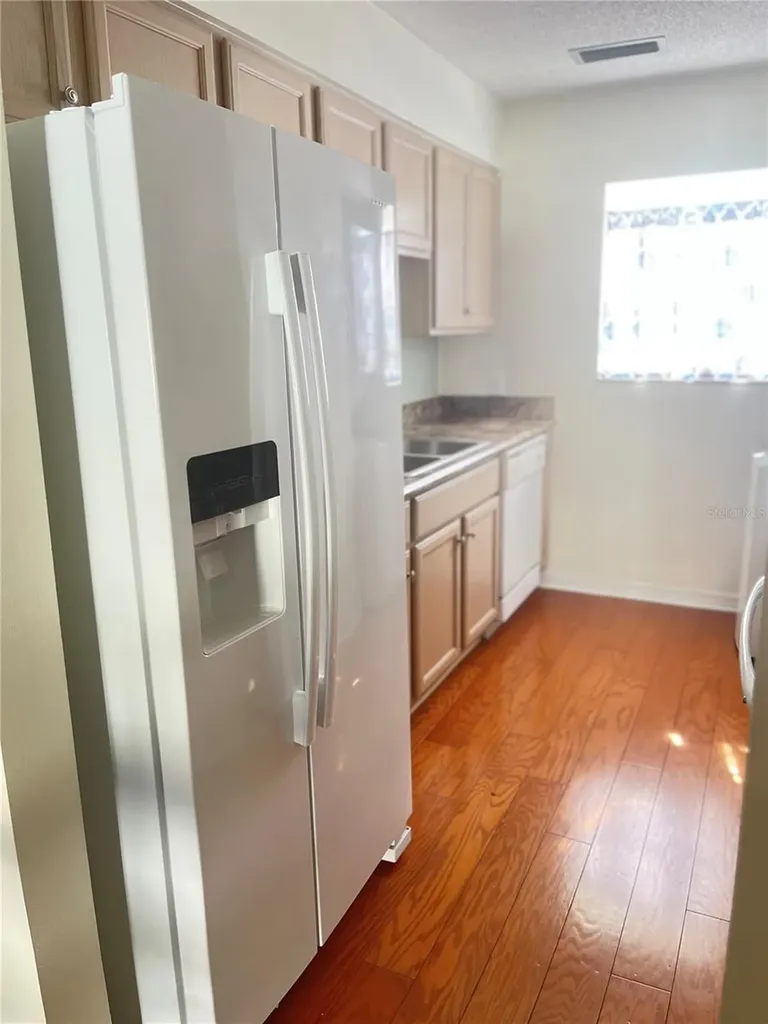 689 Lake Howard Drive NW Winter Haven FL 33880