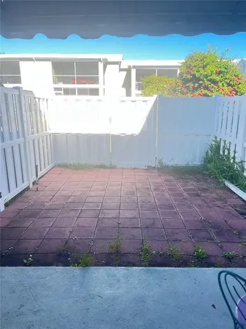 689 Lake Howard Drive NW Winter Haven FL 33880