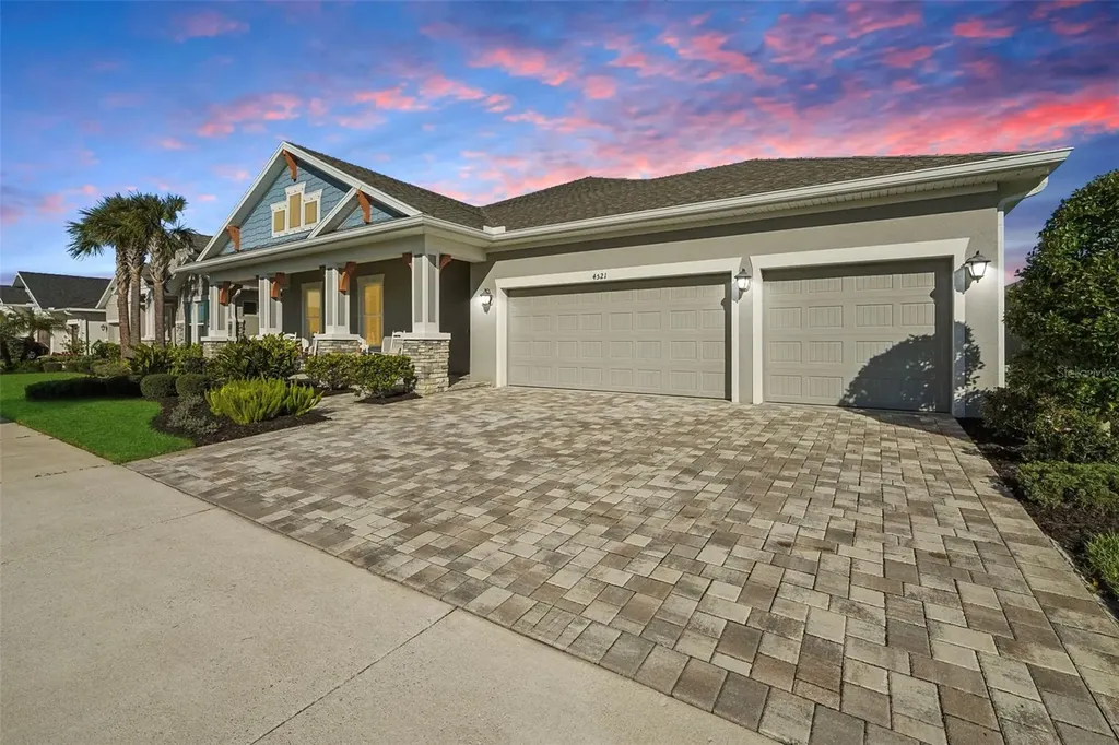 4521 Tour Trace Land O Lakes FL 34638