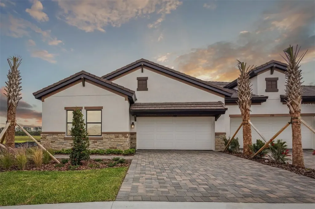 1988 Webbstone Way Zephyrhills FL 33541