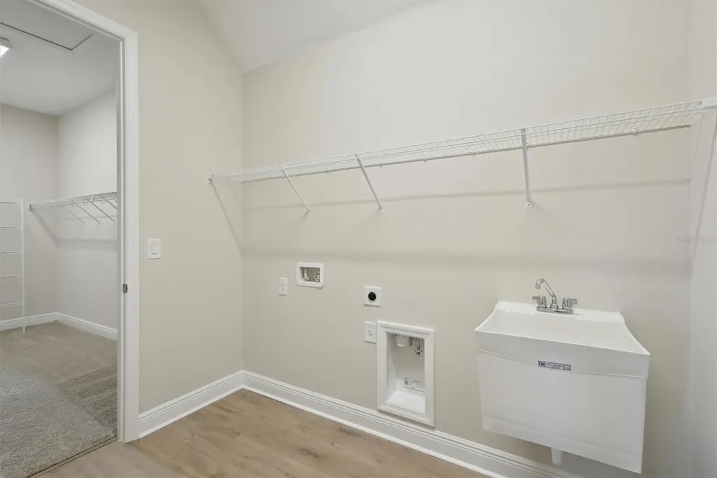 1988 Webbstone Way Zephyrhills FL 33541
