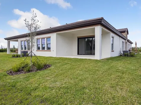 1988 Webbstone Way Zephyrhills FL 33541