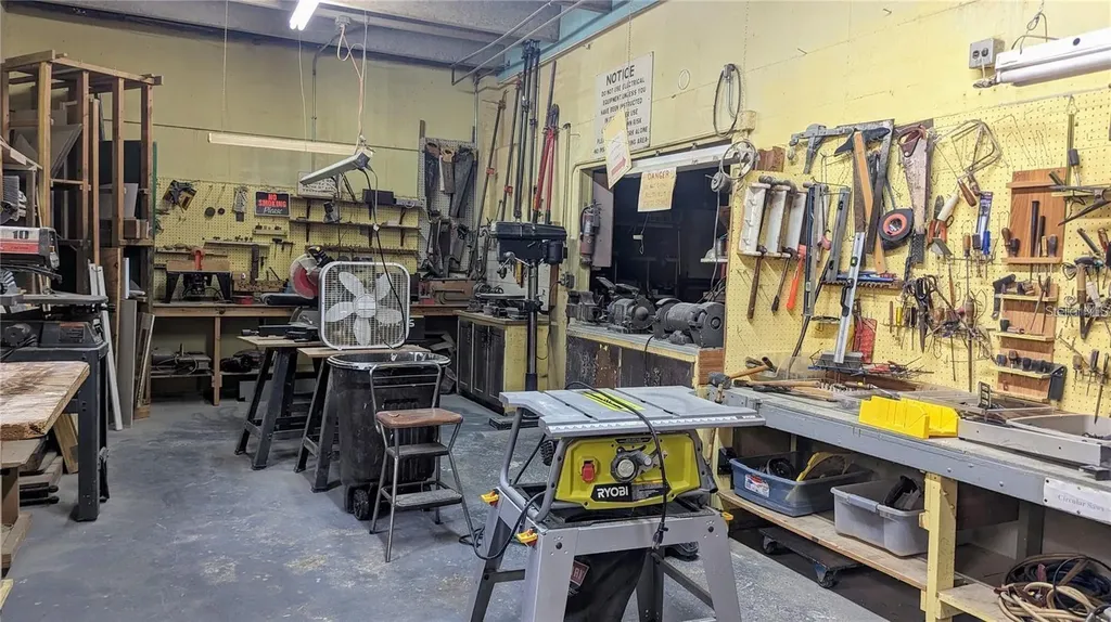 1007 Forest Lake Drive Lakeland FL 33809